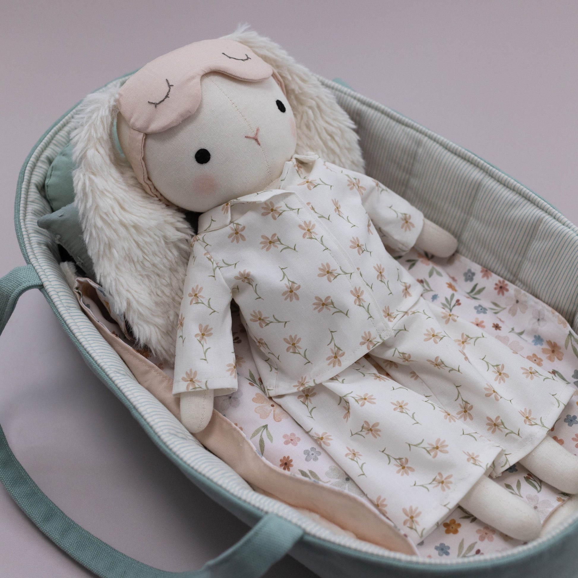 Doll bed sewing pattern - Studio Seren